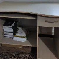 میز کامپیوتر و تحریر