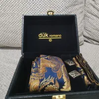 کراوات با دکمه سرآستین و دستمال جیب با جعبه