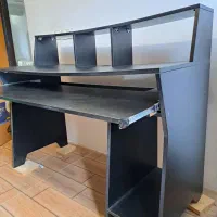 میز مناسب کار و کامپیوتر