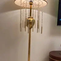 اباژور ایستاده