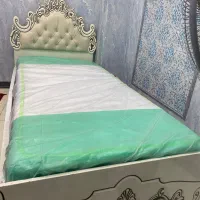 تخت یک نفره