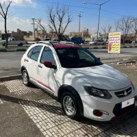 کوییک Rسفید قرمز مدل ۱۴۰۰