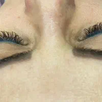 خدمات ناخن و مژه