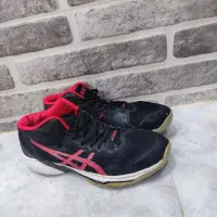 کفش والیبال