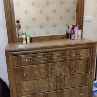 تخت خواب با آینه کنسول