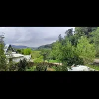اجاره روزانه ویلا در روستای جنگلی و کوهپایه تنیان|اجارهٔ کوتاه‌مدت ویلا و باغ|گوراب زرمیخ, |دیوار