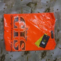 پیراهن وتیشرت وجوراب ساق بلند ورزشی  برای روز مرد