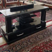 میز تلویزیون لوکس آنتالیا - شیشه خم تمپرد در حد نو|میز تلویزیون|رویان, |دیوار