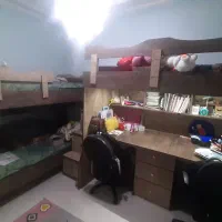 تخت خواب دو طبقه با میز تحریر|تخت و سرویس خواب|باغستان, |دیوار