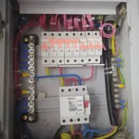 برقکاری تعمیر آیفون و پمپ آب