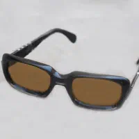 عینک آفتابی شخص محمدرضا شاه