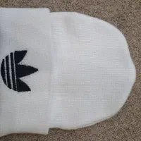 کلاه ادیداس