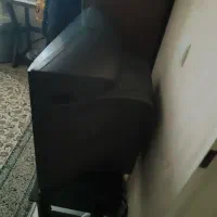 تلویزیون و به همراه میز تلویزیون و گیرنده دیجیتال|تلویزیون و پروژکتور|پردیس, فاز ۸|دیوار