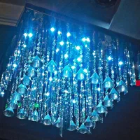 سه عدد لوستر کریستالی نیاز به تعمیر