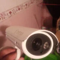 سطل زباله و ال ای دی و دوربین و استند