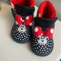 یک عدد نیم بوت بچگانه کاملا نو سایز ۲۳