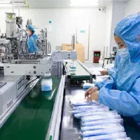 استخدام در مجموعه تولیدی و توزیعی