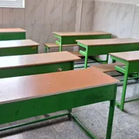 نیمکت مدرسه