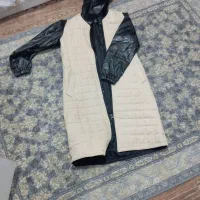 دو عدد پالتو زنانه و دخترانه