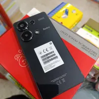 شیائومی 13 pro با حافظهٔ ۲۵۶ گیگابایت