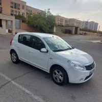 ساندرو اتوماتیک 1395