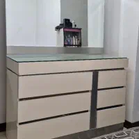 دراور و آینه