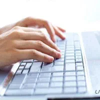 منشی مسلط به کامپپیوتر