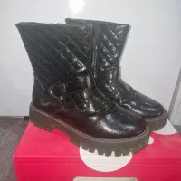 بوت خارجی دخترانه|کفش و لباس بچه|کرج, فاز ۳ گوهردشت|دیوار