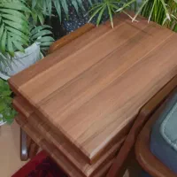 میزجلو مبلی همراه س عدد عسلی|مبلمان خانگی و میز عسلی|شاهینشهر, خانه کارگر|دیوار