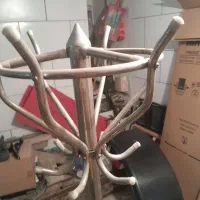 چوب لباسی پایه دار سالم