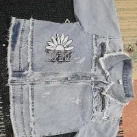 تعدادی لباس درحدنو