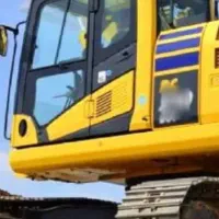 بیل مکانیکی کوماتسو۲۱۰ مدل ۲۰۲۵