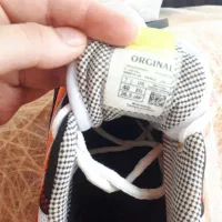 کفش اورجینال|کیف، کفش، کمربند|کاشان, گارزگاه|دیوار