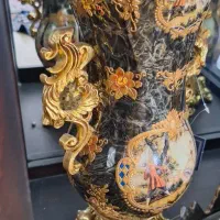 ظروف تزیینی ویترین زیرخاکی|کلکسیون اشیاء عتیقه|اصفهان, امامزاده اسماعیل|دیوار