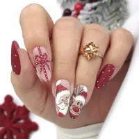 خدمات کاشت و ترمیم ناخن