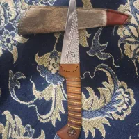 چاقو ۲۷ سانتی زد زنگ