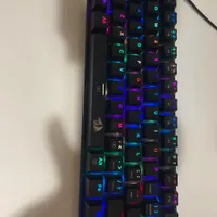 کیبورد گیمینگ مکانیکال دارای RGB