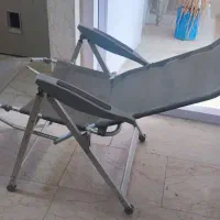 صندلی راحتی کنار استخر تراس بالکن باغ|صندلی و نیمکت|کرمانشاه, |دیوار