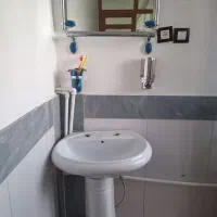 آینه و روشویی