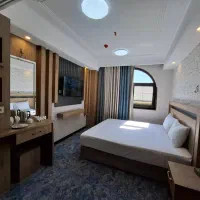 هتل سه ستاره . نوساز  با صبحانه بوفه سلف|اجارهٔ کوتاه‌مدت آپارتمان و سوئیت|مشهد, دانش|دیوار