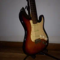 گیتار الکتریک مخصوص مبتدی ها