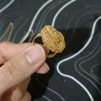 مقداری طلای نو ودرحدنو فقط دویست پنجاه بالای تبلو