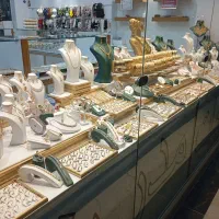 واگذاری مغازه بدلیجات