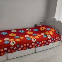 تخت یک نفره به همراه تشک