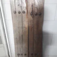 در چوبی قدیمی