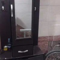 کمد جاکفشی ایستاده
