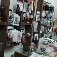 فروش. کلیه اجناس و دکور و ویترین مغازه