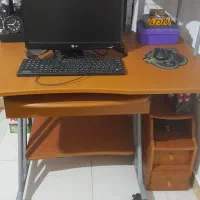 میز کامپیوتر و تحریر