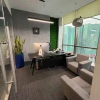 استخدام همکار خانم