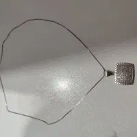 پلاک وزنجیرون یکادو نیم ست زنانه